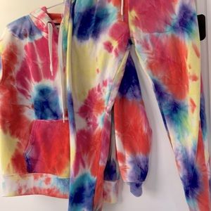 Tie-dye hoodie and pants